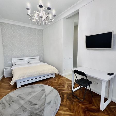 Kyiv Old Town Apartment Near Golden Gate Exterior foto